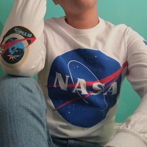 NASA WHITE LONG-SLEEVE TEE